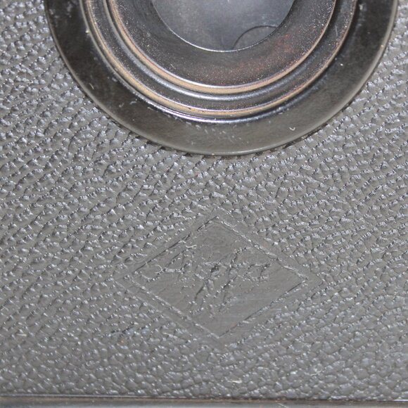 Vintage Aqfa D-6 Cadet Box Camera - Picture 3 of 12